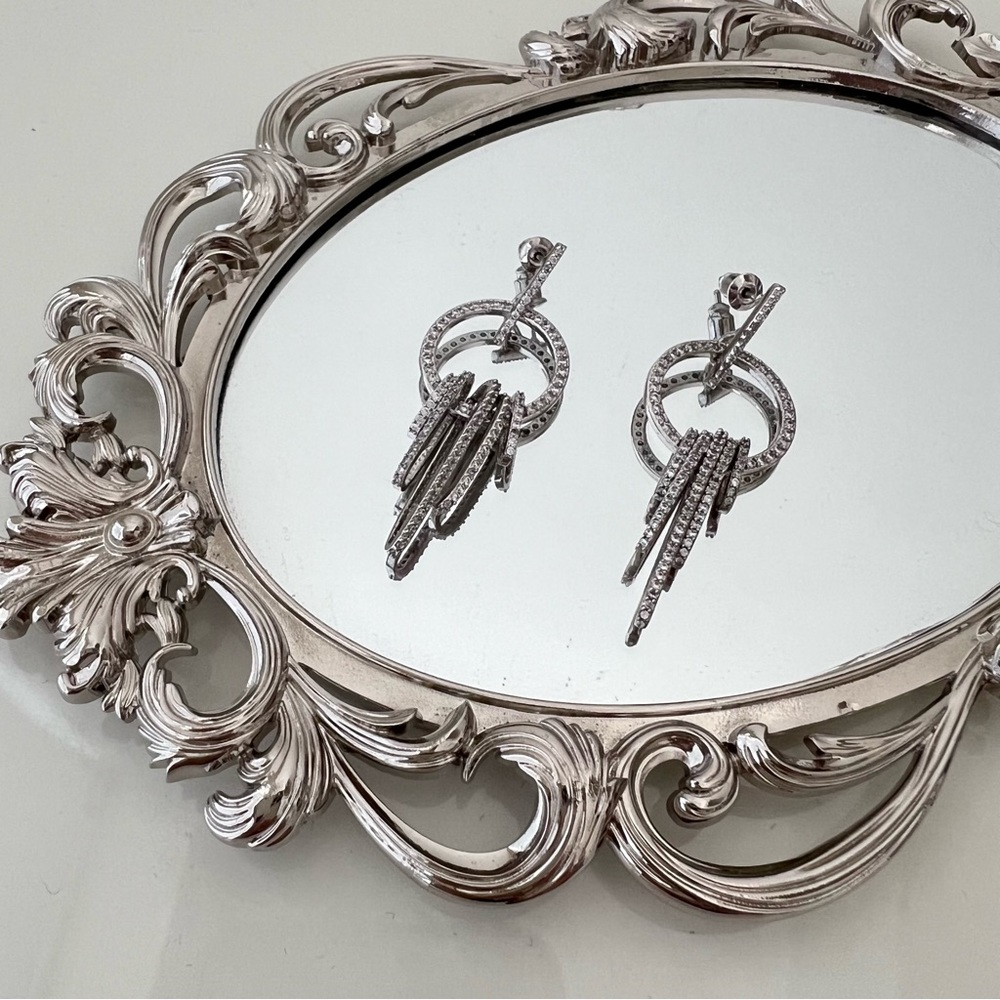 New Silver Classy Rhinestone Earring - Picture 2 of 2